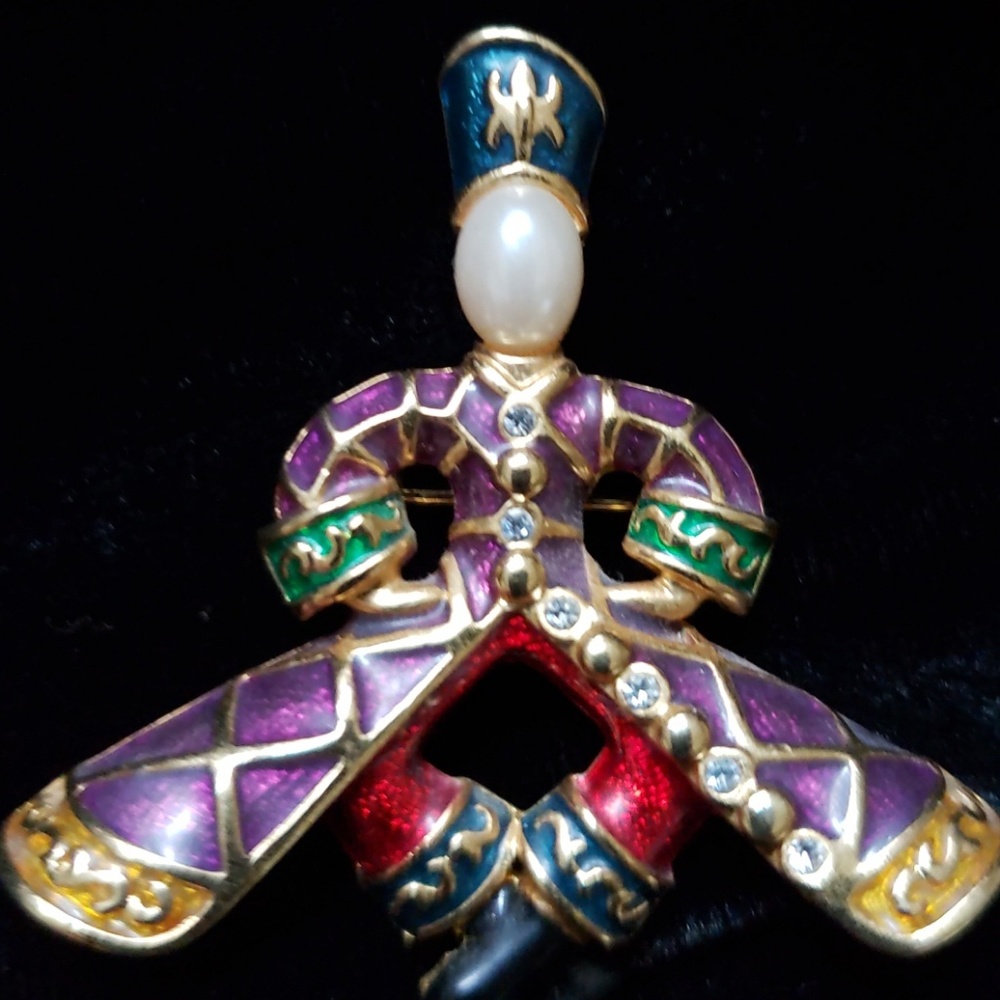 VTG rare J Rivers Cossack dance gold/enamel brooch